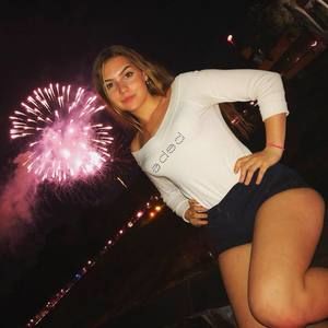 Meet your Posher, Angalina